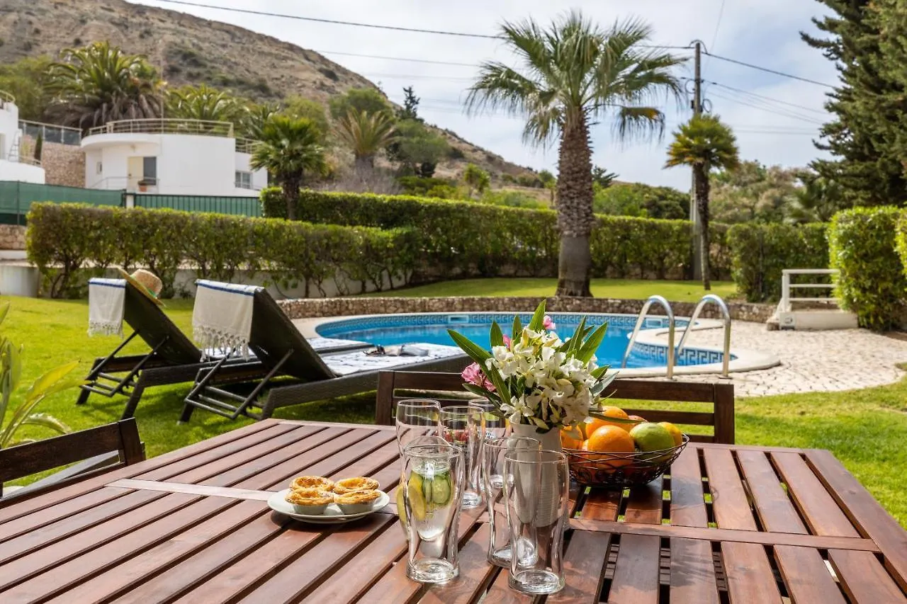 Coolhouses Luz, 3 Bed Linked House, Shared Pool, A Stone'S Throw Of The Sea, Casa Sirrah Portugal