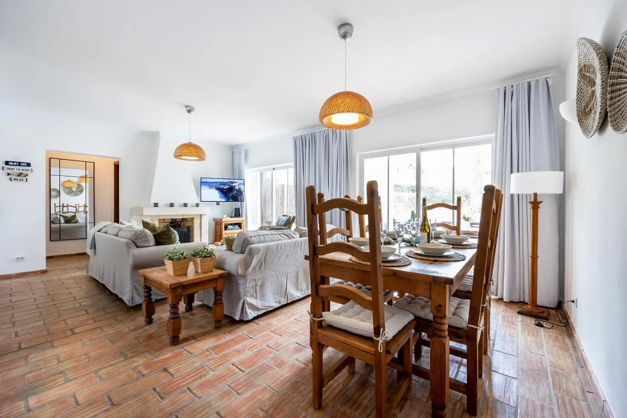 Holiday home Coolhouses Luz, 3 Bed Linked House, Shared Pool, A Stone'S Throw Of The Sea, Casa Sirrah