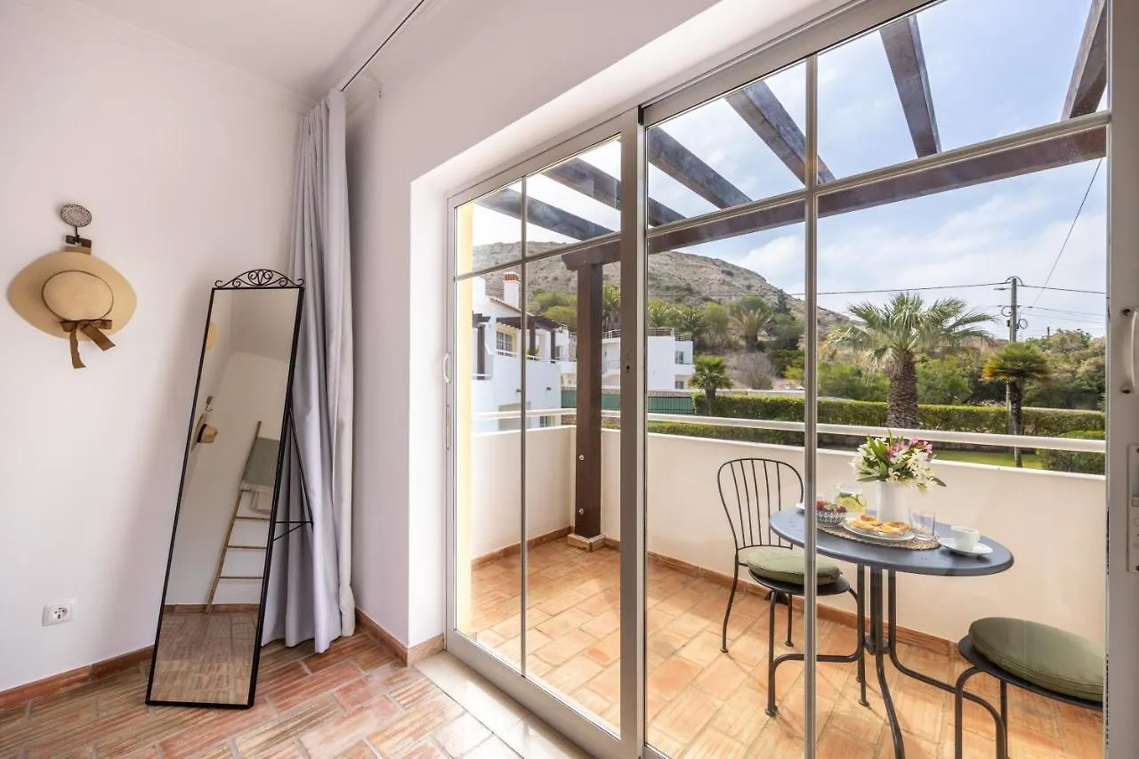 Coolhouses Luz, 3 Bed Linked House, Shared Pool, A Stone'S Throw Of The Sea, Casa Sirrah Praia Da Luz