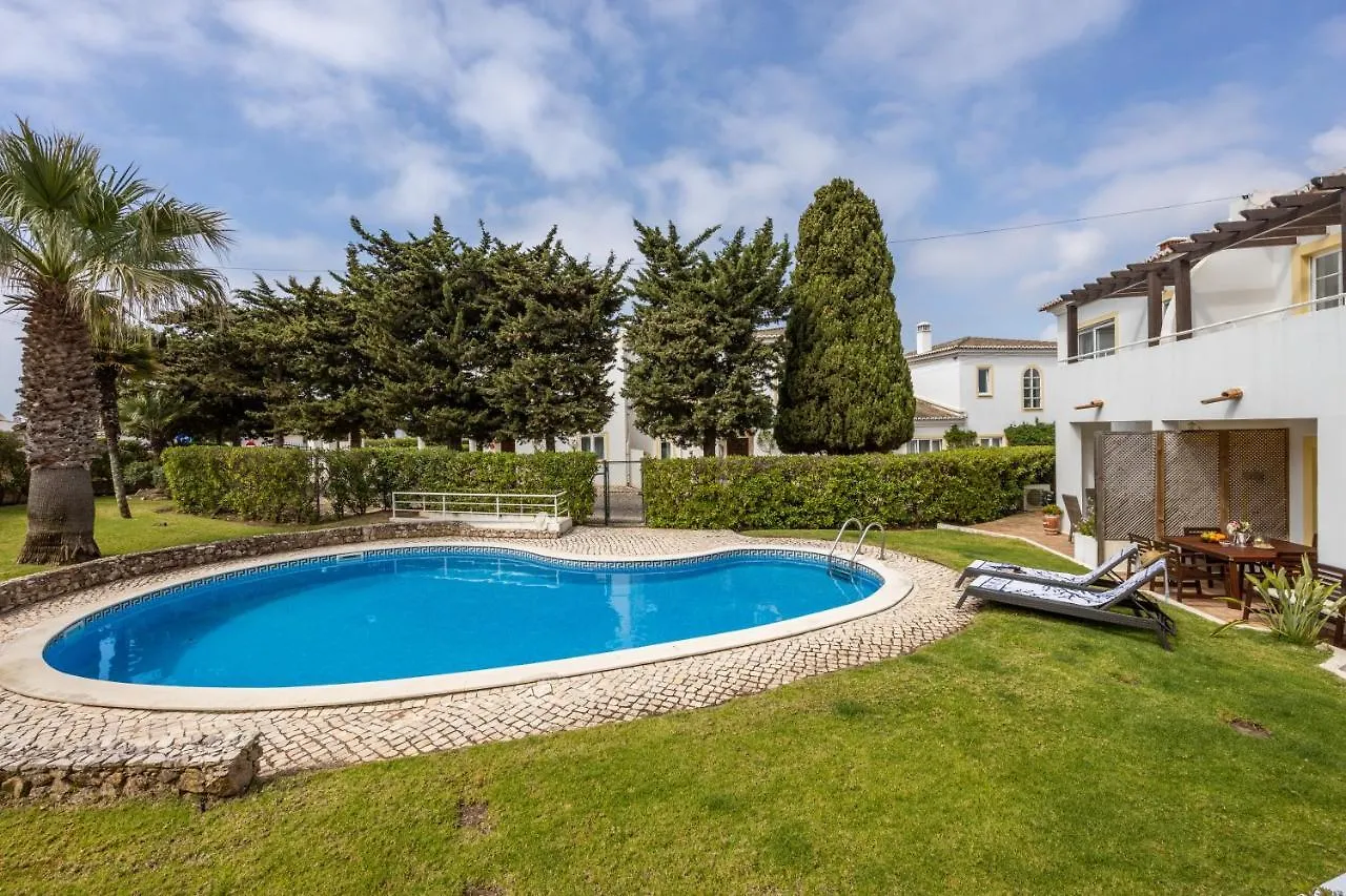 Coolhouses Luz, 3 Bed Linked House, Shared Pool, A Stone'S Throw Of The Sea, Casa Sirrah Holiday home Praia Da Luz