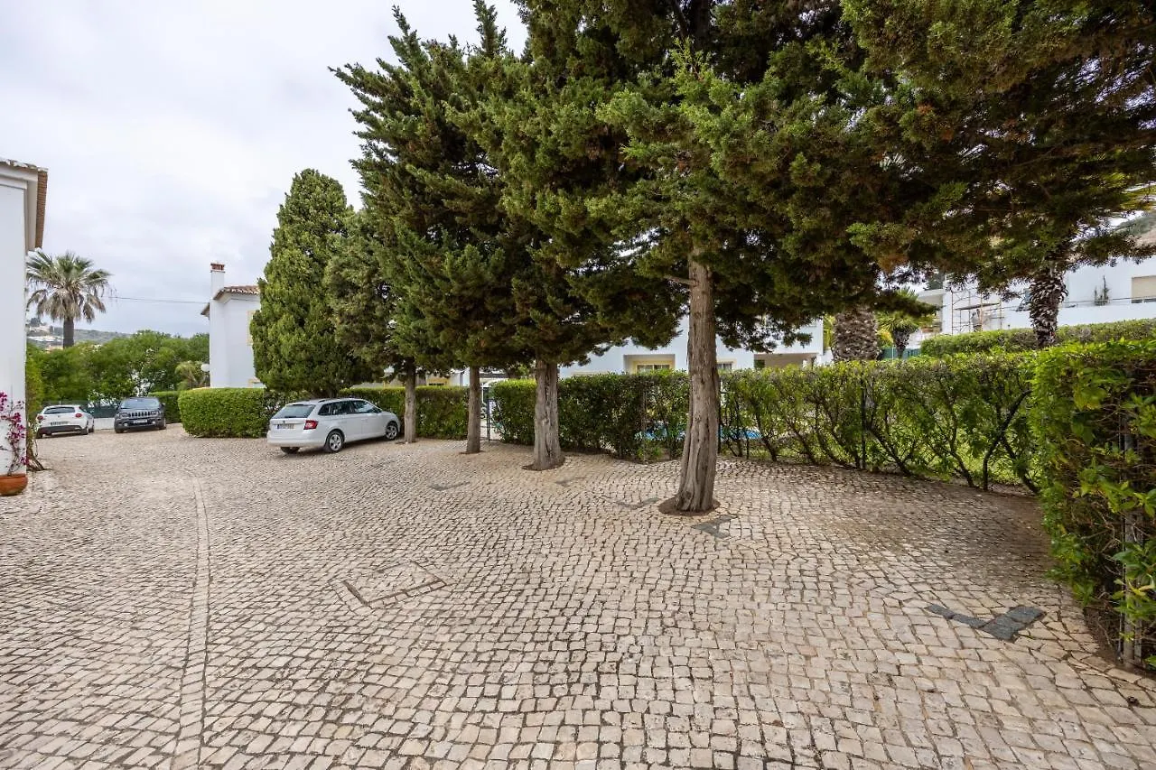Coolhouses Luz, 3 Bed Linked House, Shared Pool, A Stone'S Throw Of The Sea, Casa Sirrah Praia Da Luz