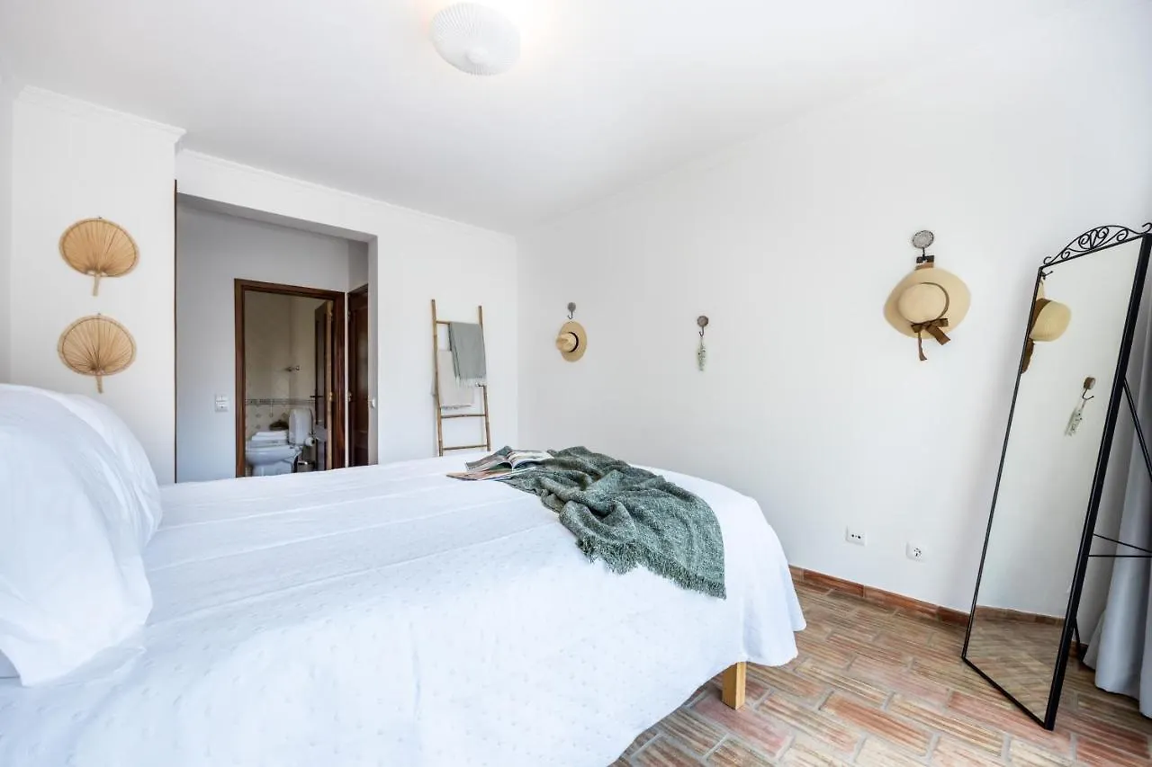 Coolhouses Luz, 3 Bed Linked House, Shared Pool, A Stone'S Throw Of The Sea, Casa Sirrah 0*, Praia Da Luz Portugal
