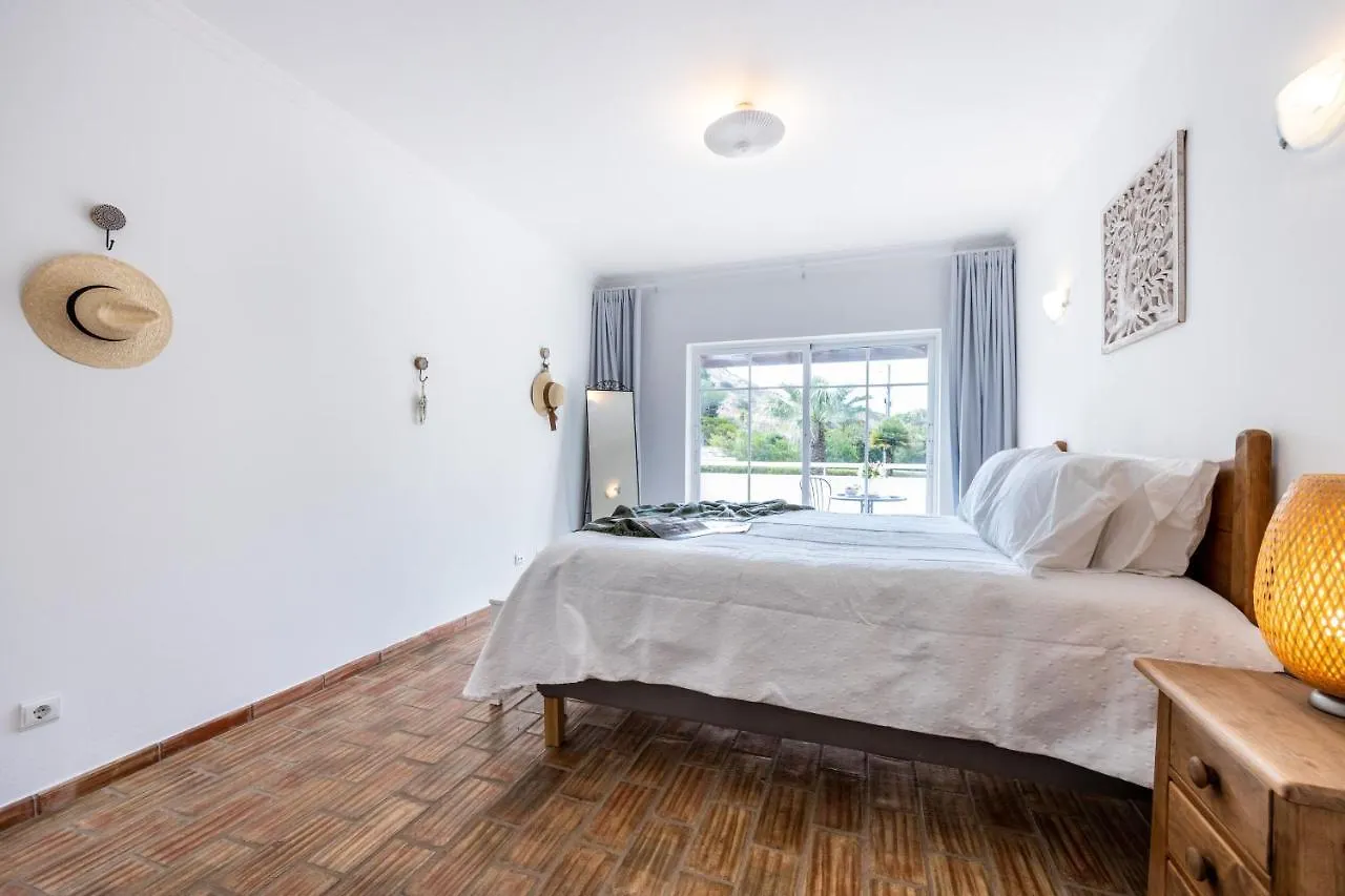 Coolhouses Luz, 3 Bed Linked House, Shared Pool, A Stone'S Throw Of The Sea, Casa Sirrah